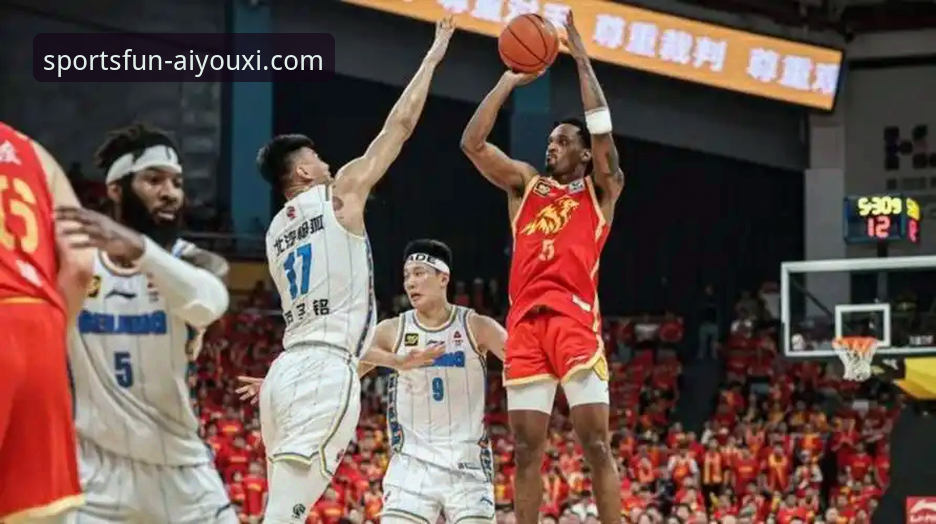 爱游戏体育电脑版 逆转与坚守:皮特森的火力全开 vs 麦基的孤胆英雄,一场CBA经典战的平台观赛启示